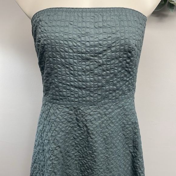 J. Crew Strapless Textured Gray Cocktail Party Dress 6 - Picture 2 of 16